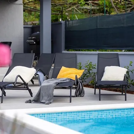 Willa House Katarina Private Heated Swimming Pool