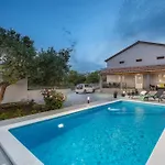 House Katarina Private Heated Swimming Pool Villa