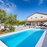 House Katarina Private Heated Swimming Pool Villa