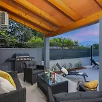 House Katarina Private Heated Swimming Pool Villa *