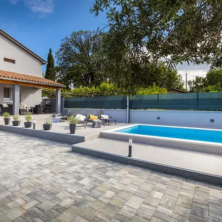 Villa House Katarina Private Heated Swimming Pool