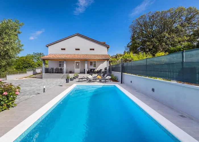 Villa House Katarina Private Heated Swimming Pool