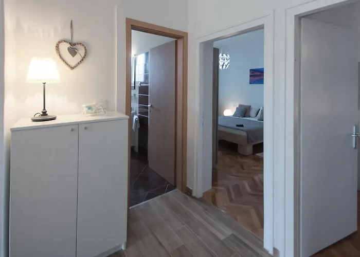 House Katarina Private Heated Swimming Pool