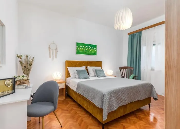 House Katarina Private Heated Swimming Pool Villa *