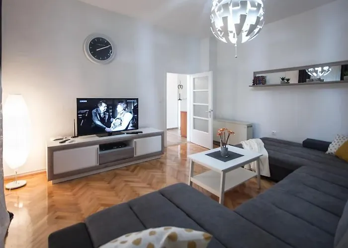 House Katarina Private Heated Swimming Pool Villa *