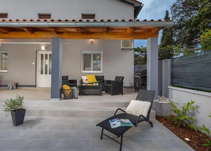 House Katarina Private Heated Swimming Pool Villa *