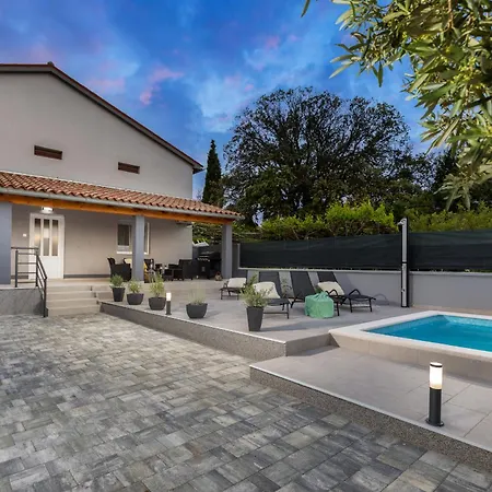 ヴィラ House Katarina With Private Swiming Pool プーラ