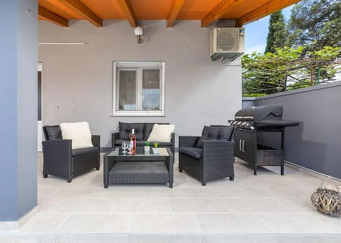 Villa House Katarina Private Heated Swimming Pool *